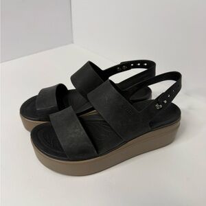 Crocs Black Platform Sandals Women’s 6 Double Strap Chunky Comfort